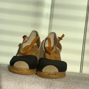 White mountain brown & black sandal size 10